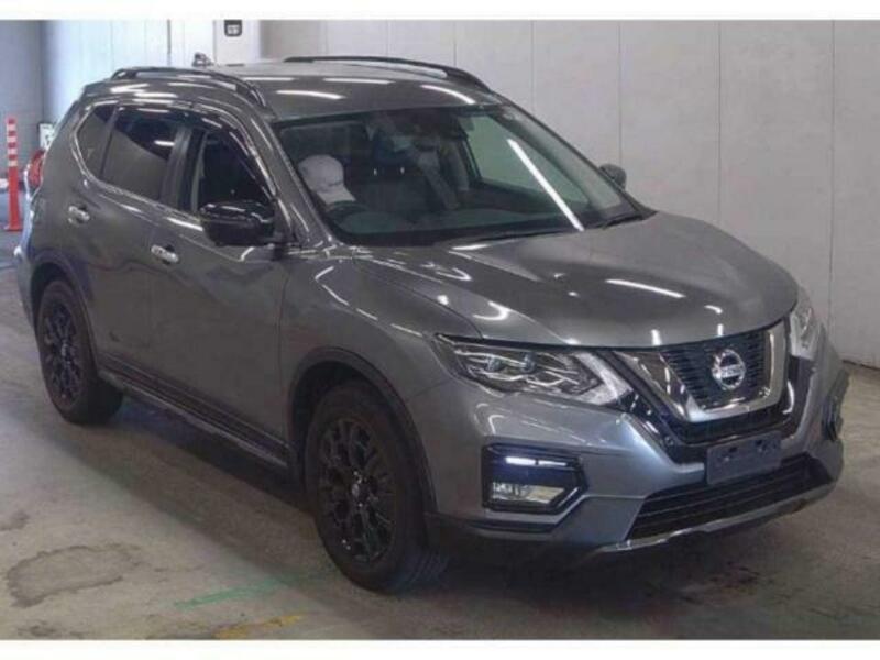 NISSAN　X-TRAIL