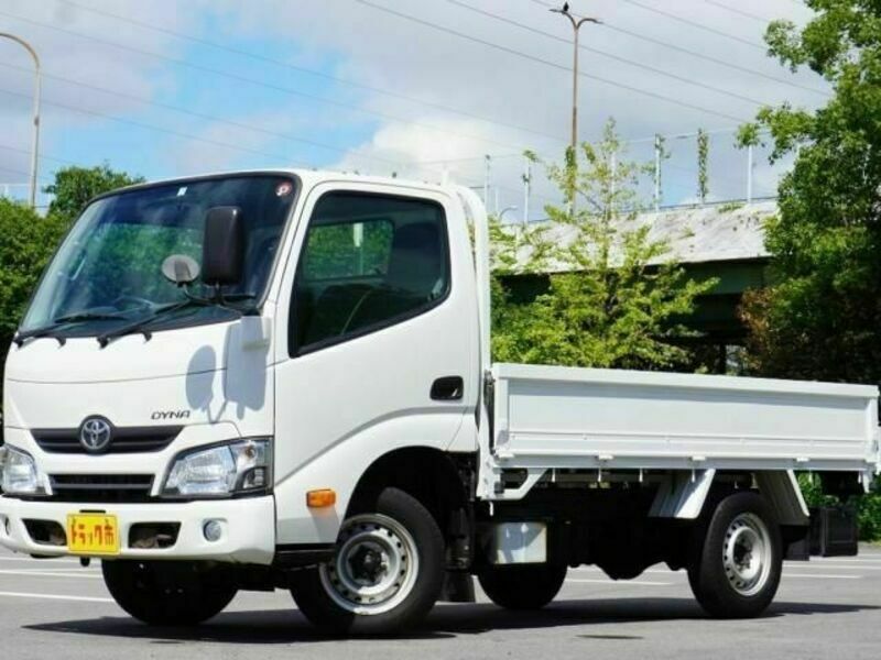 TOYOTA　DYNA