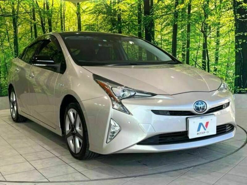 PRIUS-16