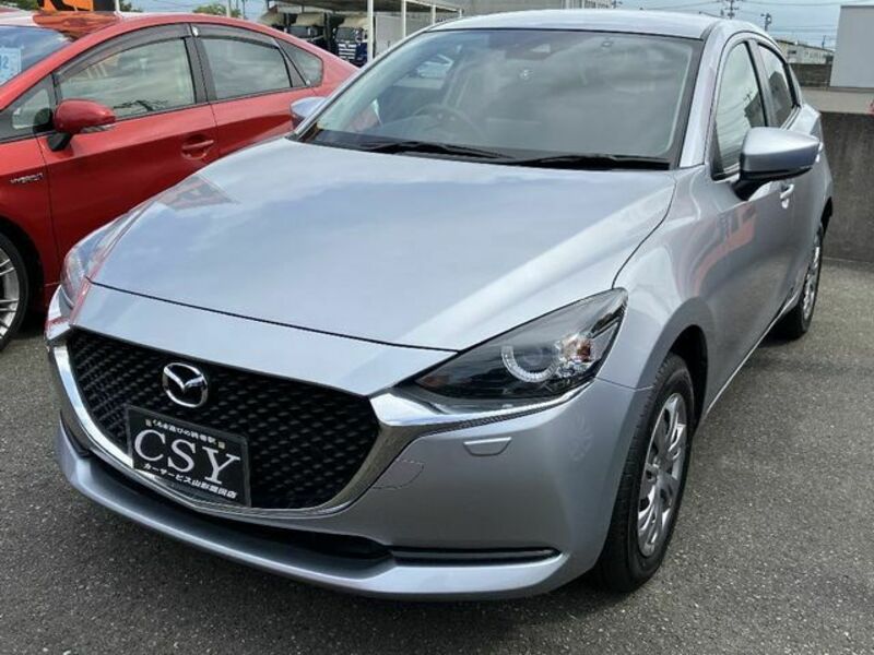 MAZDA2-1