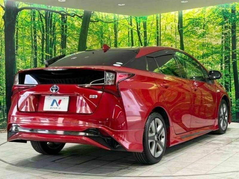 PRIUS-17