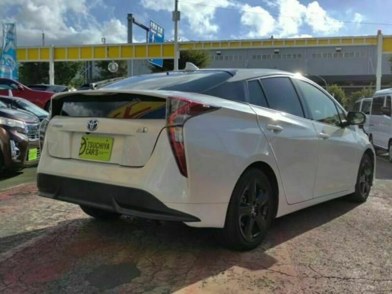 PRIUS-1