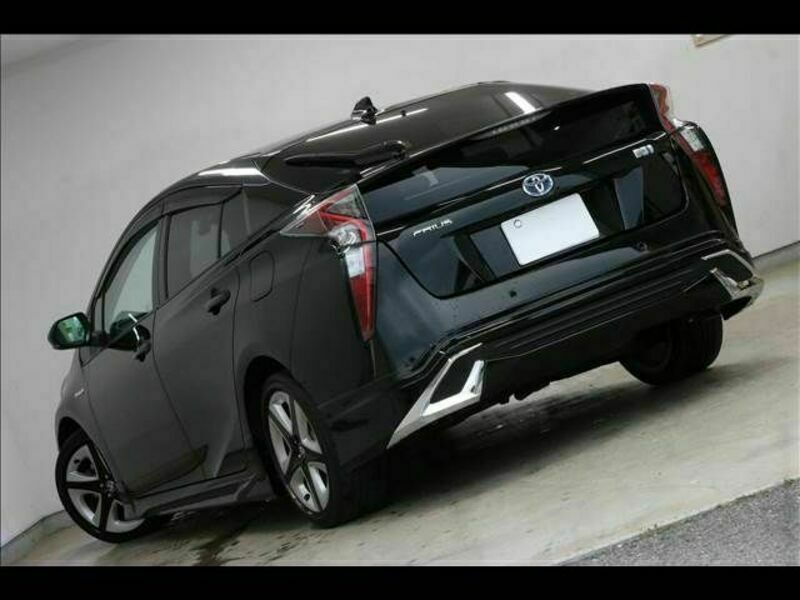 PRIUS-10