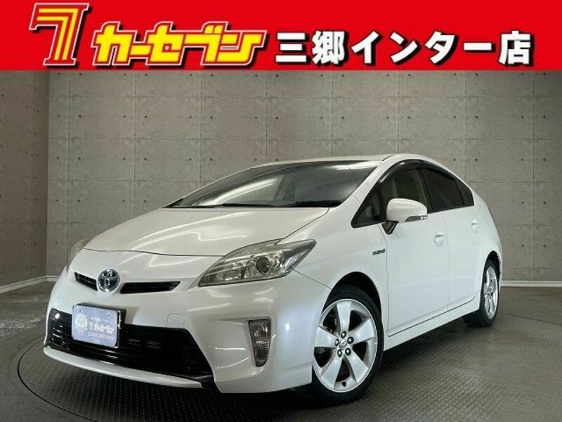 TOYOTA　PRIUS