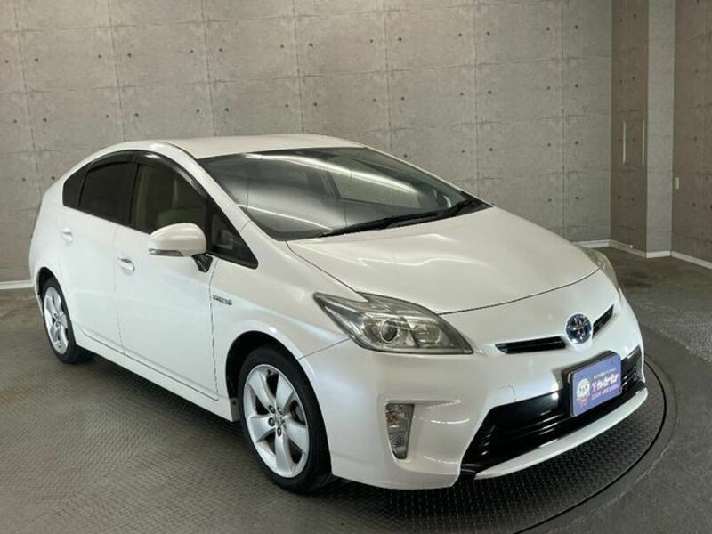 PRIUS-4