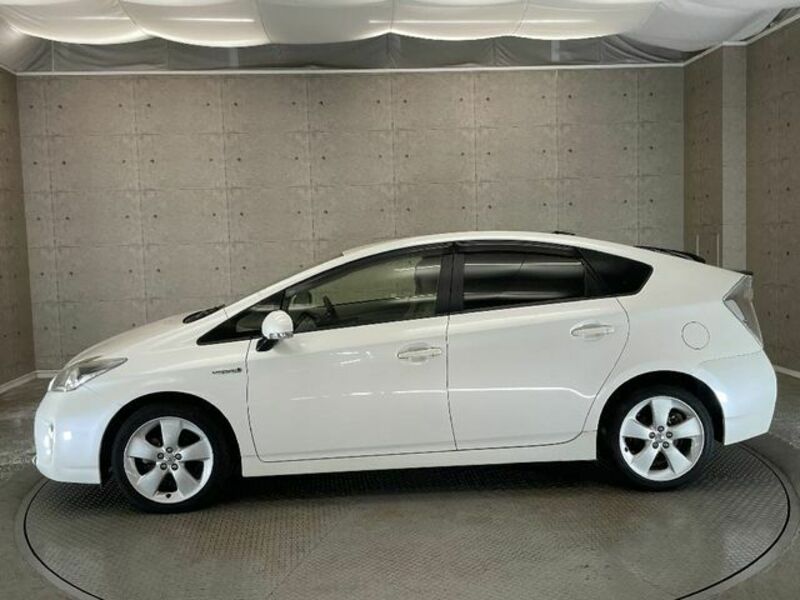 PRIUS-7