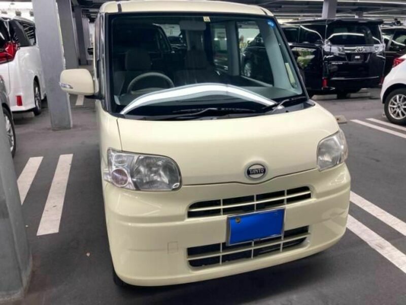 DAIHATSU　TANTO