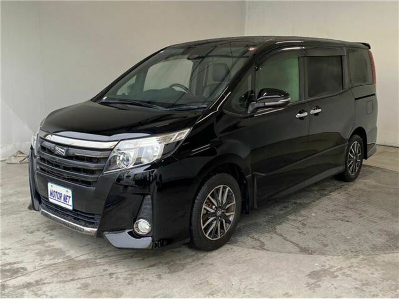 TOYOTA　NOAH