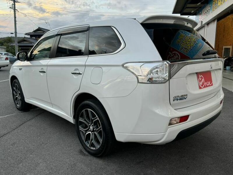 OUTLANDER PHEV-20