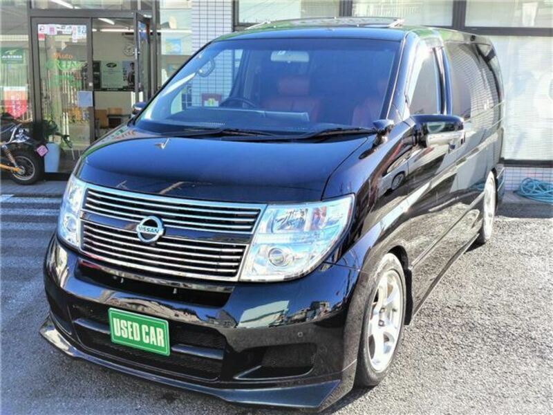 NISSAN　ELGRAND