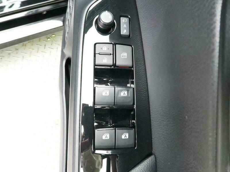 PRIUS-21