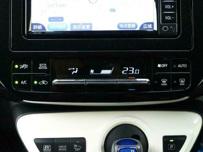 PRIUS-6