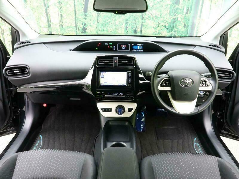 PRIUS-54