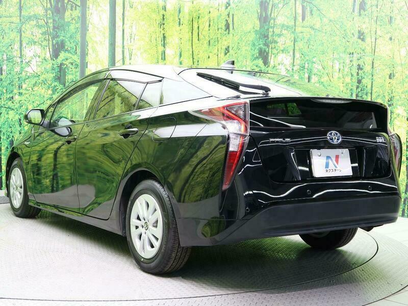PRIUS-28