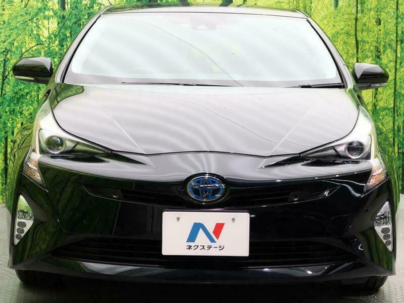 PRIUS-55