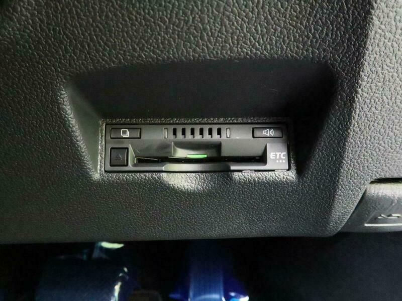 PRIUS-49