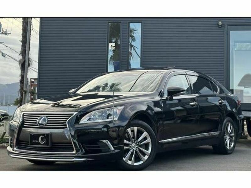 LEXUS　LS