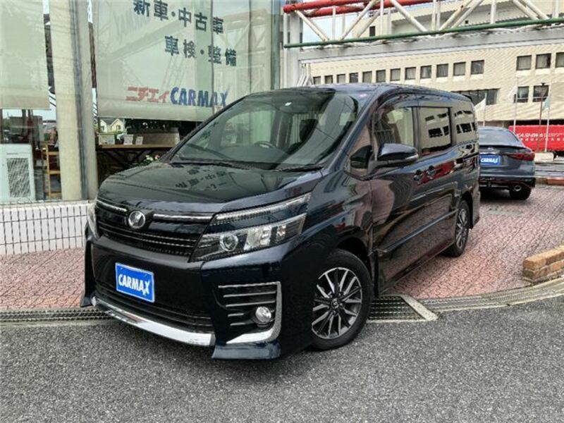 TOYOTA　VOXY