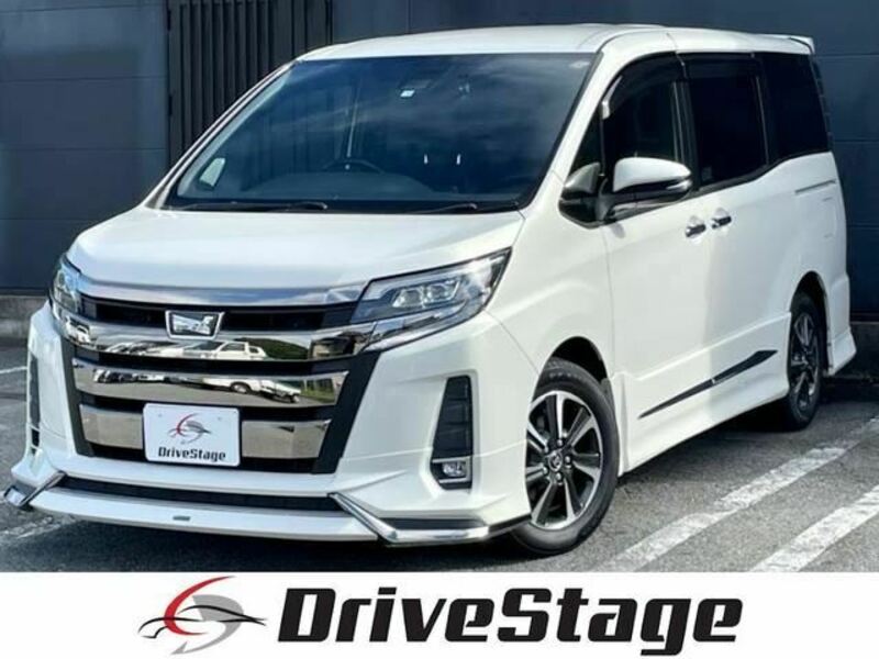 TOYOTA　NOAH