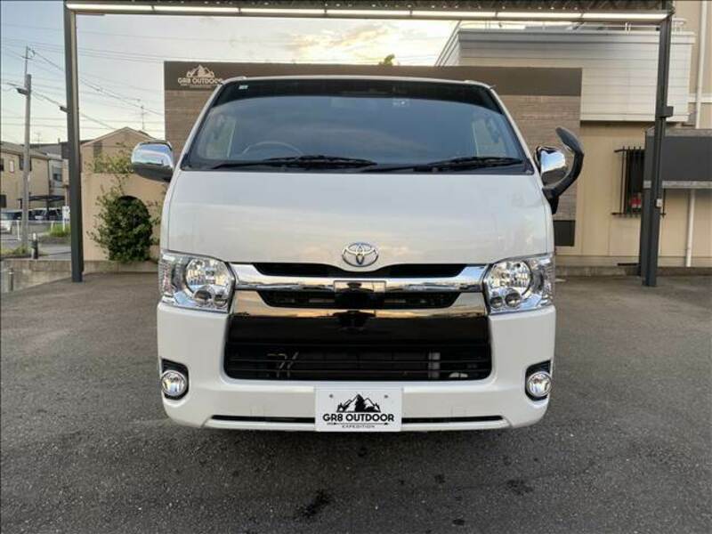 HIACE VAN-1