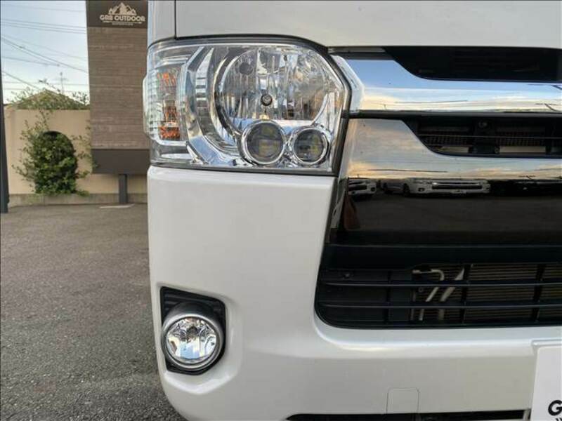 HIACE VAN-9