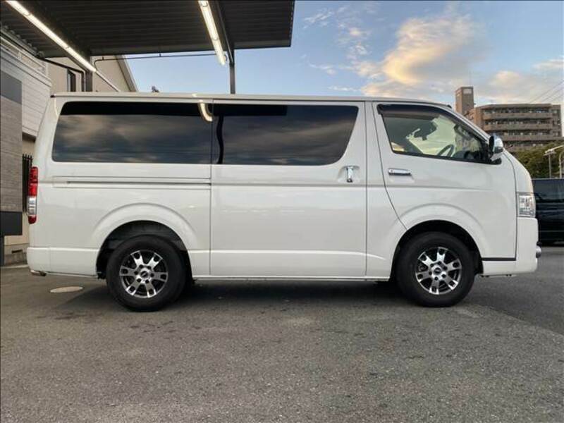 HIACE VAN-12