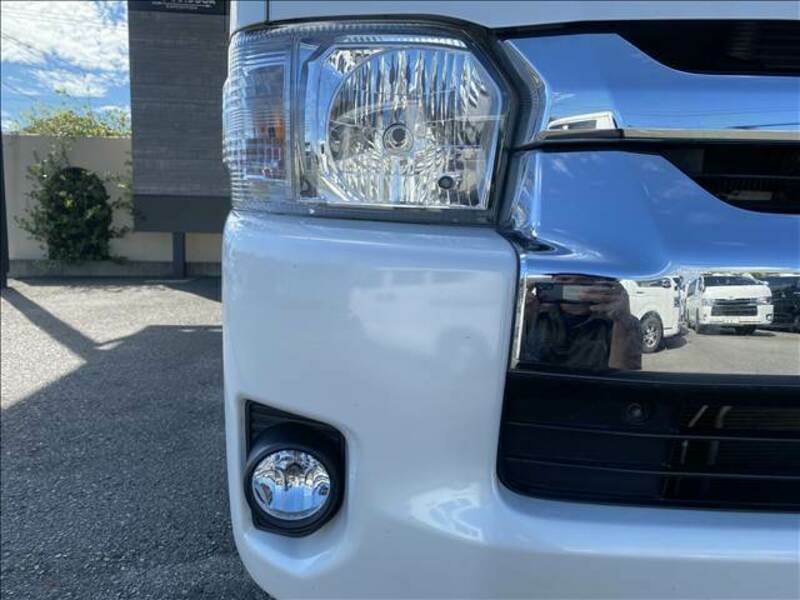 HIACE VAN-9