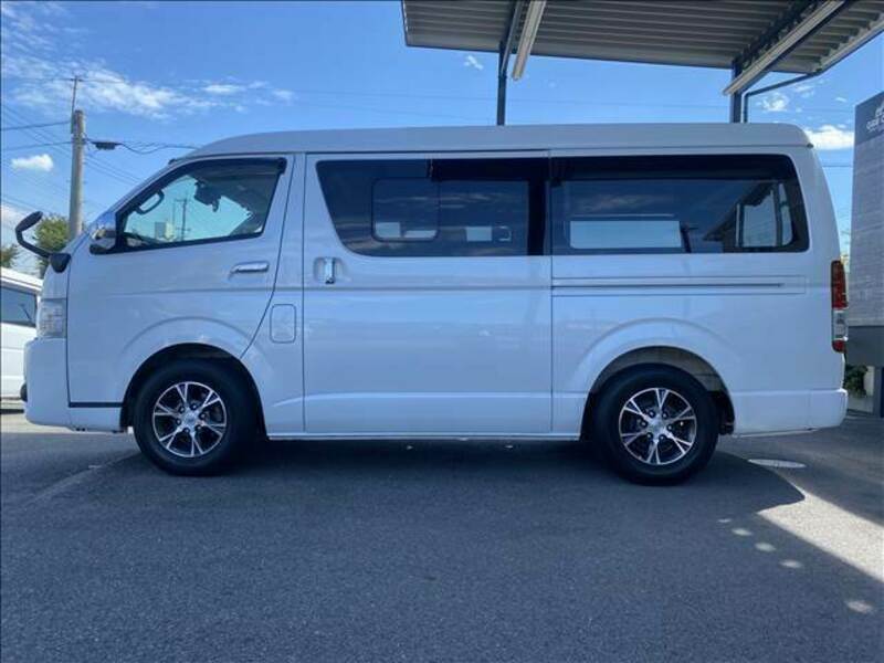 HIACE VAN-13