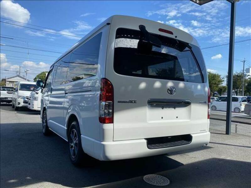 HIACE VAN-15