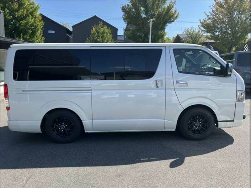 HIACE VAN-12