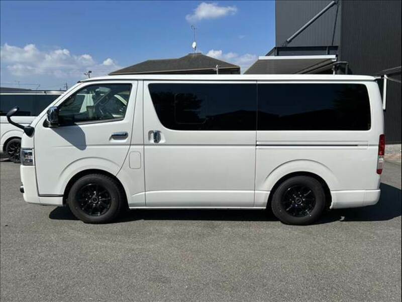 HIACE VAN-13