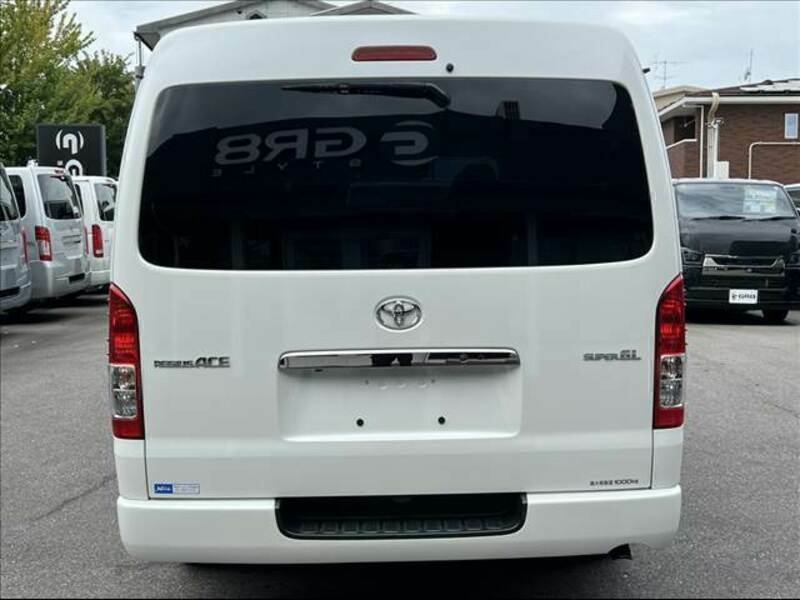 HIACE VAN-2