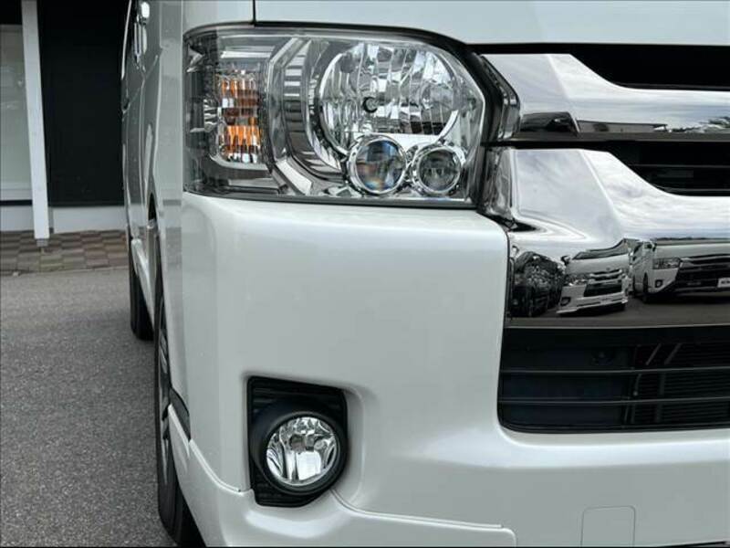 HIACE VAN-9