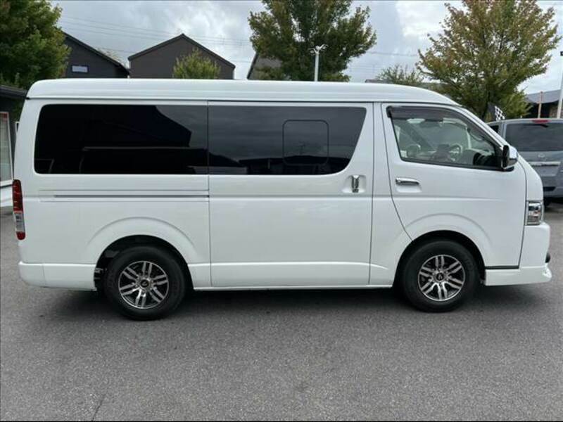 HIACE VAN-12