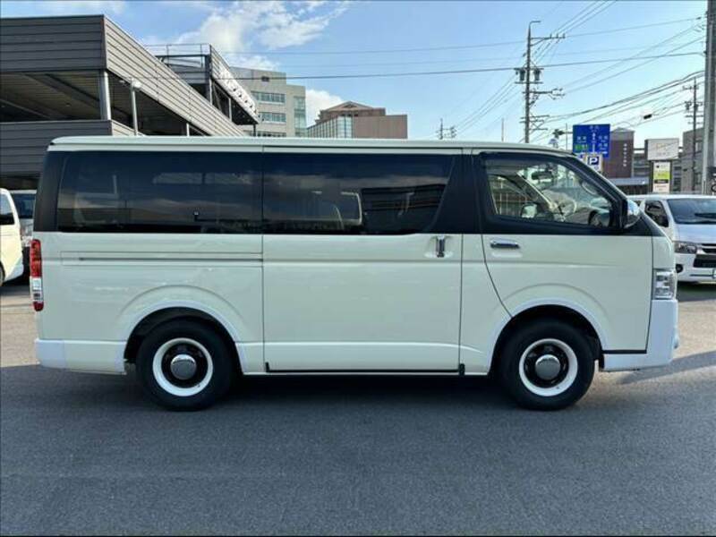 HIACE VAN-12