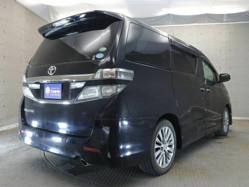 VELLFIRE-1