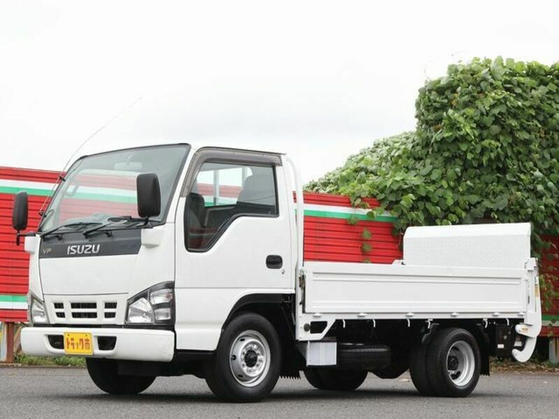 ISUZU　ELF