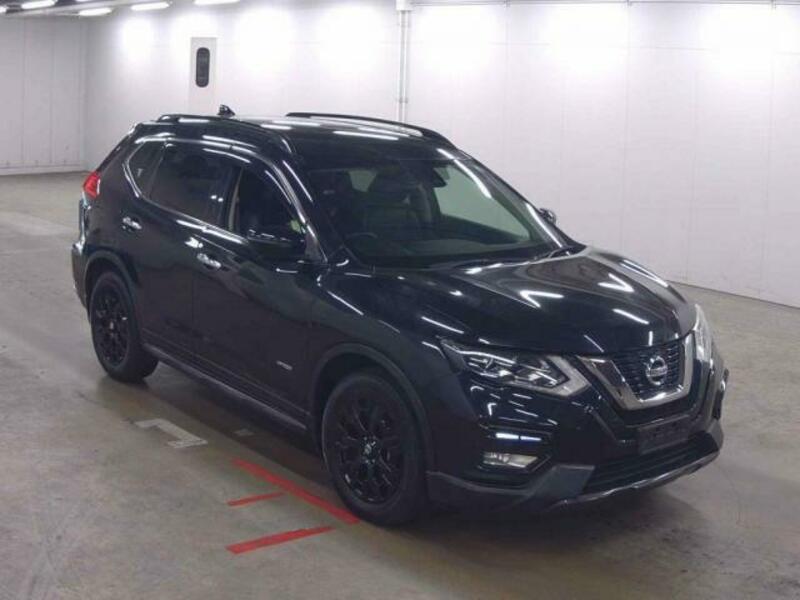 NISSAN　X-TRAIL