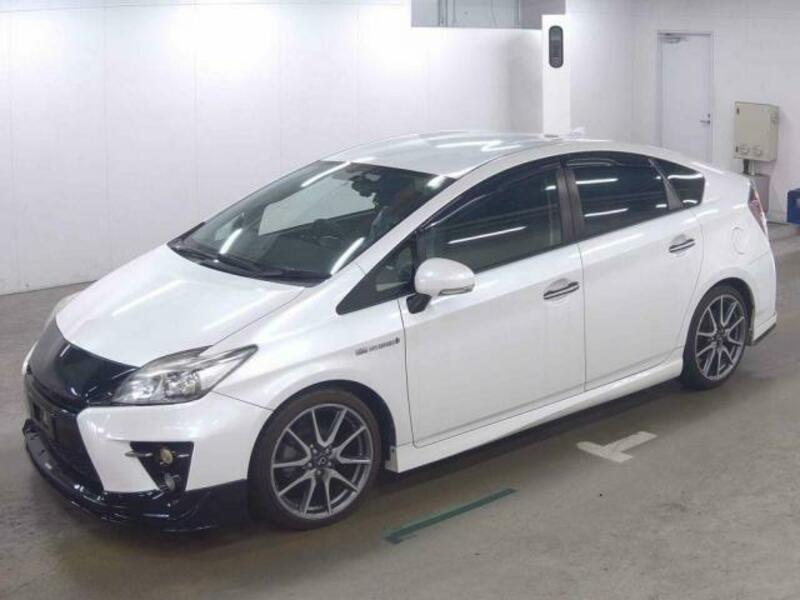 PRIUS-4