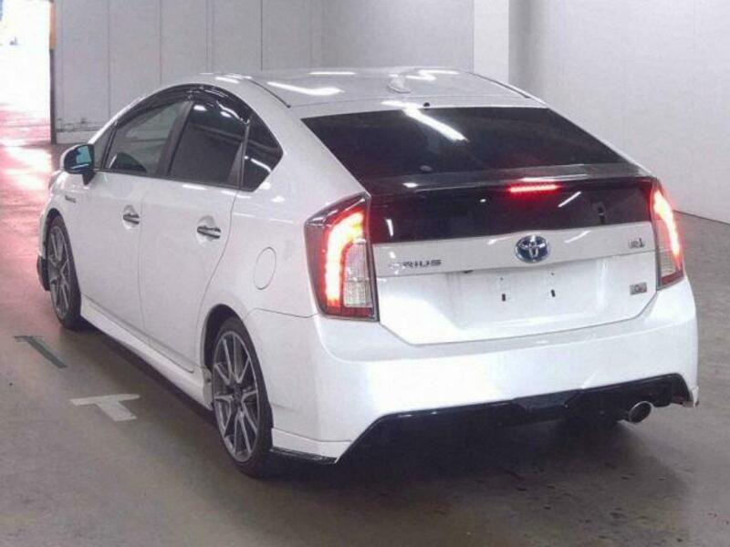 PRIUS-1