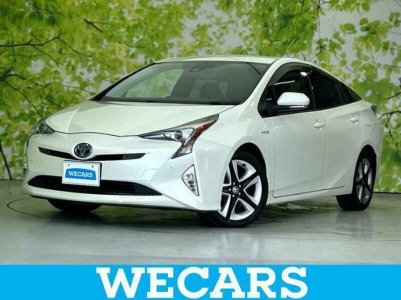 TOYOTA　PRIUS