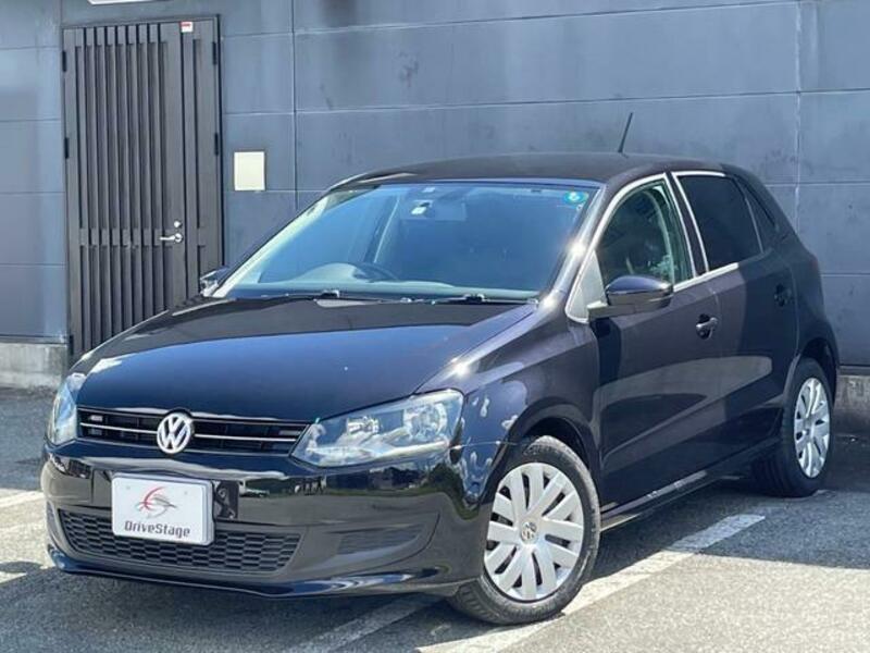 VOLKSWAGEN　POLO