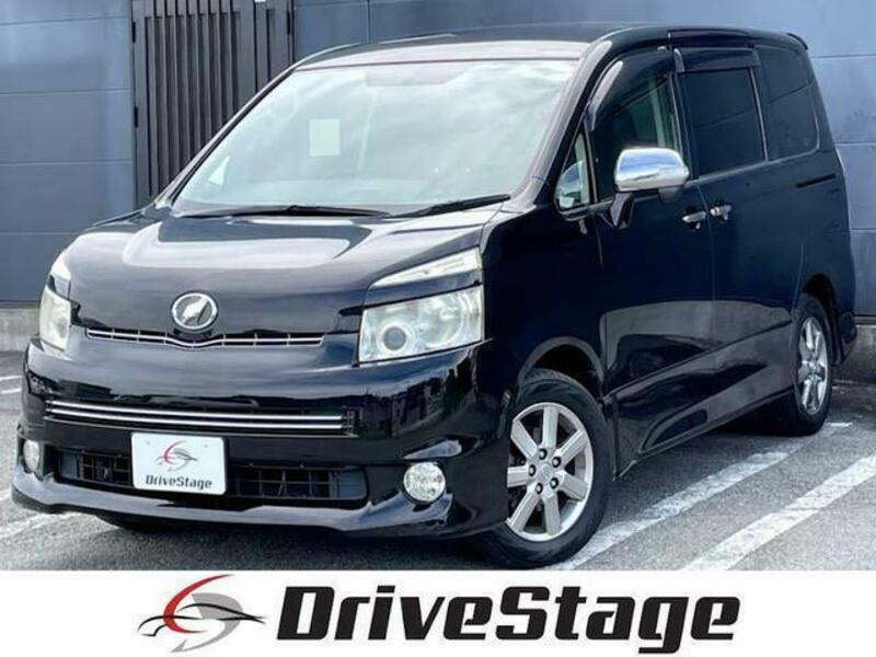 TOYOTA　VOXY