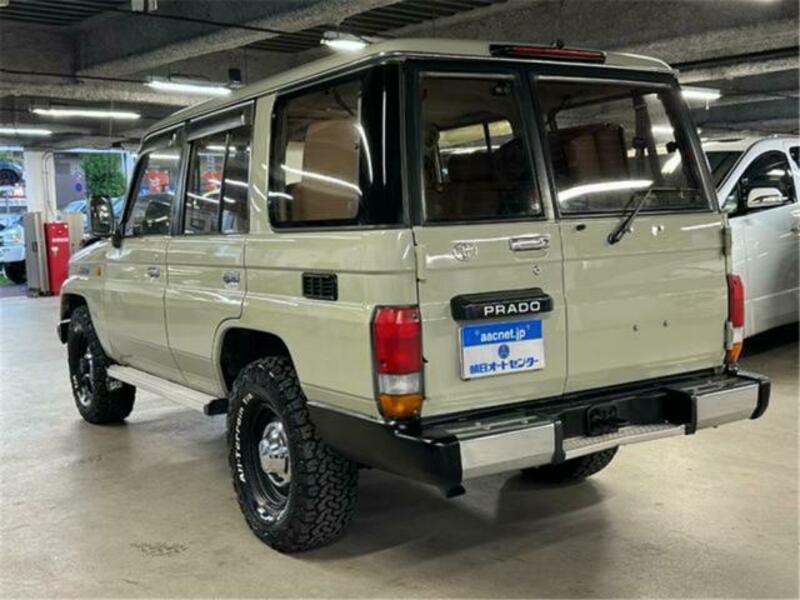 LAND CRUISER PRADO-5