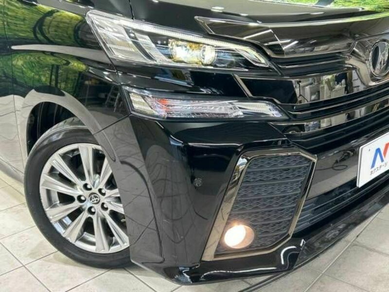 VELLFIRE-12