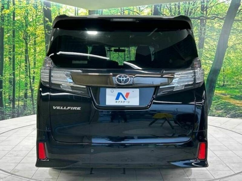 VELLFIRE-15