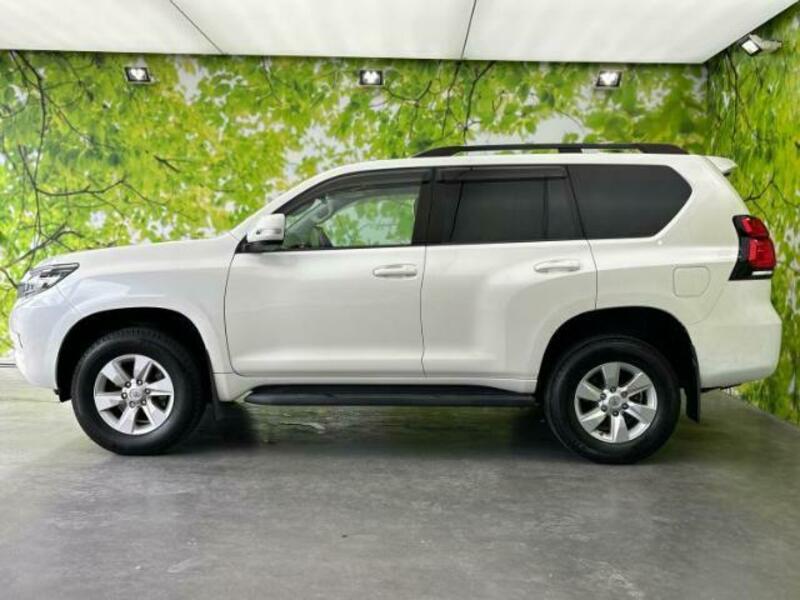 LAND CRUISER PRADO-1