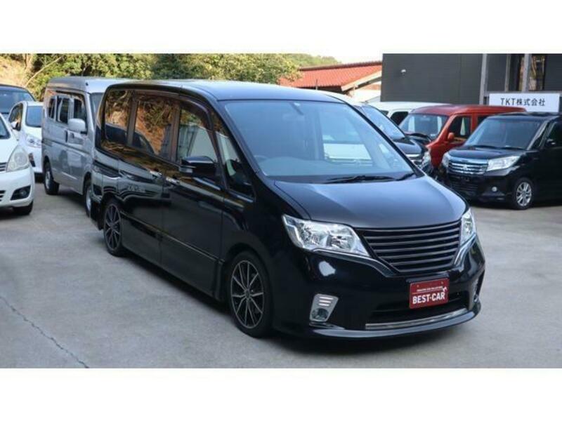 NISSAN　SERENA