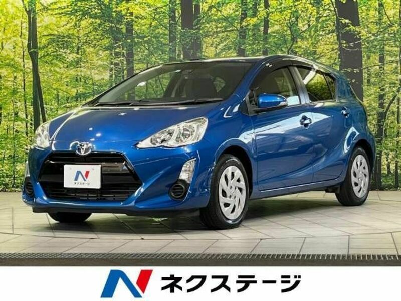 TOYOTA　AQUA