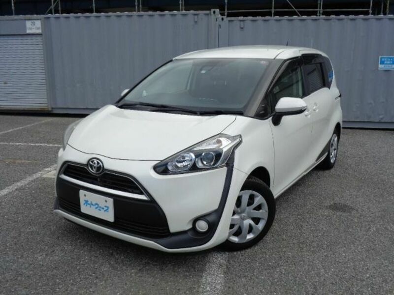 TOYOTA　SIENTA